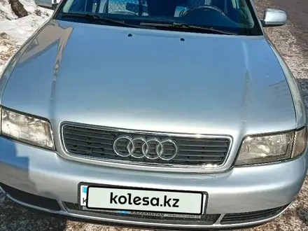 Audi A4 1997 года за 2 500 000 тг. в Астана – фото 3