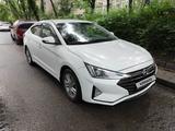 Hyundai Elantra 2019 года за 8 900 000 тг. в Алматы