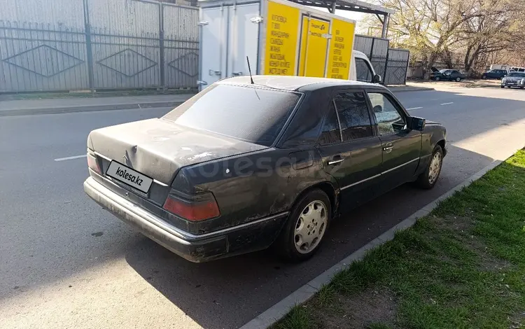 Mercedes-Benz E 230 1992 года за 620 000 тг. в Алматы