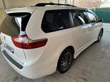 Toyota Sienna 2019 года за 16 500 000 тг. в Атырау – фото 4