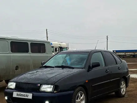 Volkswagen Polo 1999 года за 1 100 000 тг. в Актобе – фото 8