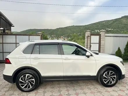 Volkswagen Tiguan 2018 года за 9 500 000 тг. в Алматы – фото 5