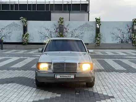 Mercedes-Benz E 200 1990 года за 1 350 000 тг. в Шымкент – фото 6