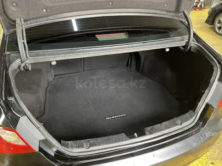 Hyundai Sonata 2012 годаүшін3 500 000 тг. в Актобе – фото 12