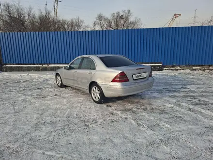 Mercedes-Benz C 240 2002 года за 2 700 000 тг. в Астана – фото 3