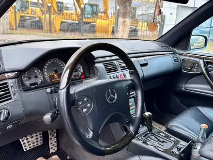 Mercedes-Benz E 320 1998 года за 5 500 000 тг. в Шымкент – фото 6