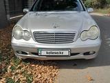 Mercedes-Benz C 240 2004 годаүшін3 300 000 тг. в Алматы – фото 2