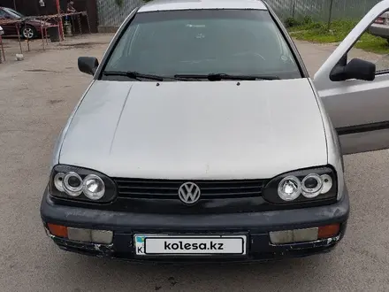 Volkswagen Golf 1993 года за 850 000 тг. в Алматы – фото 2