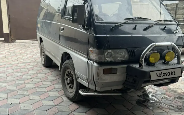 Mitsubishi Delica 1992 годаүшін1 100 000 тг. в Алматы