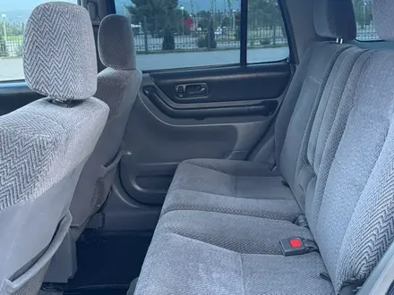 Honda CR-V 1996 года за 2 900 000 тг. в Алматы – фото 19