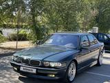 BMW 740 1998 года за 5 300 000 тг. в Шымкент