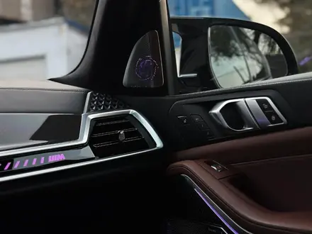 BMW X7 2023 года за 65 700 000 тг. в Алматы – фото 23
