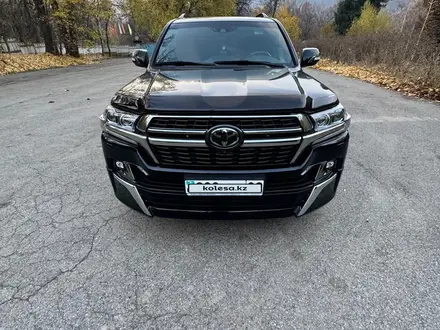 Toyota Land Cruiser 2021 года за 45 000 000 тг. в Алматы