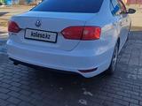 Volkswagen Jetta 2014 года за 6 150 000 тг. в Костанай – фото 3