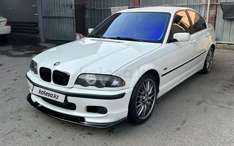 BMW 328 1999 годаfor4 500 000 тг. в Алматы