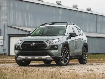 Toyota RAV4 2019 года за 16 900 000 тг. в Актобе