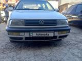 Volkswagen Vento 1993 годаfor1 500 000 тг. в Шымкент – фото 3