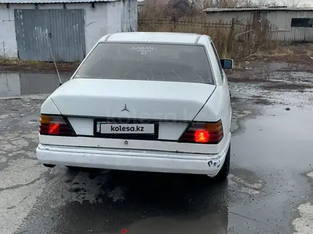 Mercedes-Benz E 200 1992 года за 1 250 000 тг. в Костанай – фото 3