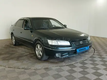 Toyota Camry 1997 года за 2 990 000 тг. в Шымкент – фото 2