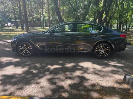 BMW 520 2019 года за 16 800 000 тг. в Алматы – фото 11