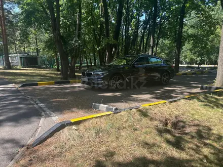 BMW 520 2019 года за 16 800 000 тг. в Алматы – фото 13