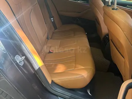 BMW 520 2019 года за 16 800 000 тг. в Алматы – фото 22