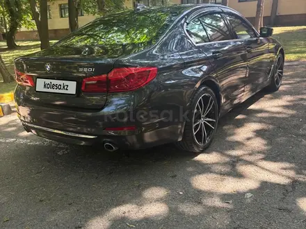 BMW 520 2019 года за 16 800 000 тг. в Алматы – фото 5