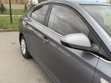 Hyundai Accent 2018 года за 6 900 000 тг. в Семей – фото 3