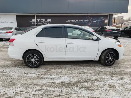 Toyota Yaris 2010 годаүшін4 950 000 тг. в Семей – фото 2