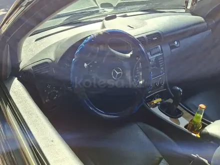 Mercedes-Benz C 200 2000 года за 1 600 000 тг. в Тараз – фото 2