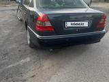 Mercedes-Benz C 180 1995 годаfor1 800 000 тг. в Астана – фото 4