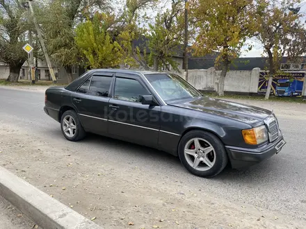 Mercedes-Benz E 230 1992 года за 1 550 000 тг. в Тараз – фото 10