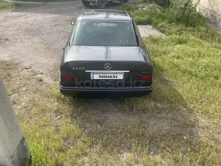 Mercedes-Benz E 280 1994 года за 2 500 000 тг. в Алматы – фото 3