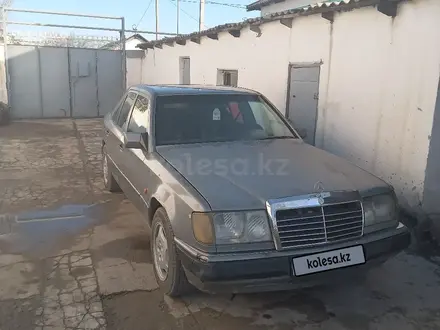 Mercedes-Benz E 230 1991 года за 900 000 тг. в Туркестан