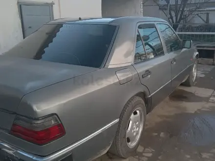 Mercedes-Benz E 230 1991 года за 900 000 тг. в Туркестан – фото 2