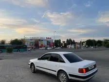 Audi 100, 1992