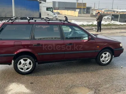 Volkswagen Passat 1996 года за 1 700 000 тг. в Шымкент – фото 10