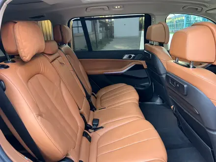 BMW X7 2021 года за 47 500 000 тг. в Астана – фото 14