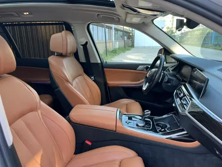 BMW X7 2021 года за 47 500 000 тг. в Астана – фото 21