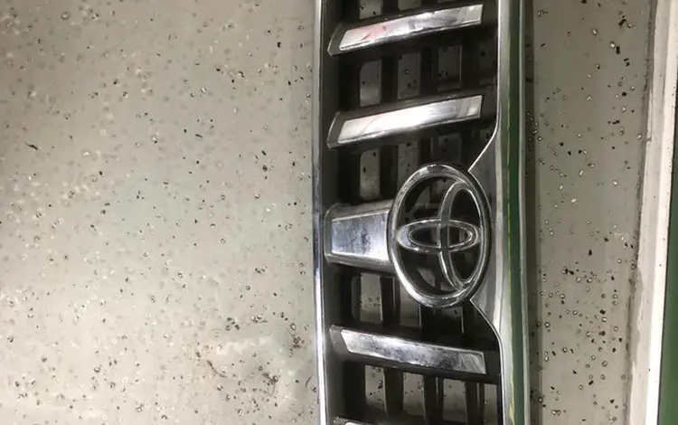 Решетка радиатора на Toyota Land Cruisers Prado 120үшін147 тг. в Алматы