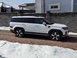 Hyundai Santa Fe 2024 года за 16 950 000 тг. в Алматы