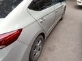 Hyundai Elantra 2017 годаүшін6 100 000 тг. в Караганда
