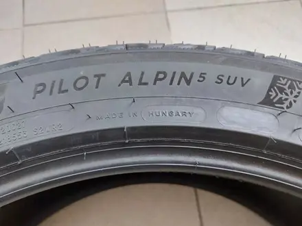 Michelin Pilot Alpin 5 SUV 285/40 R23 111V за 700 000 тг. в Актобе – фото 2