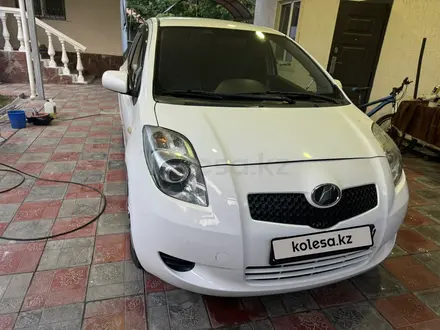 Toyota Yaris 2006 года за 3 000 000 тг. в Алматы – фото 2