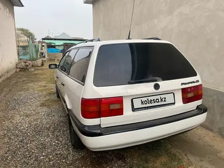 Volkswagen Passat 1993 года за 1 550 000 тг. в Жетысай – фото 4