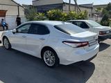Toyota Camry 2018 года за 10 600 000 тг. в Алматы – фото 4