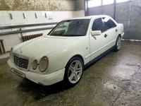 Mercedes-Benz E 230 1995 года за 1 700 000 тг. в Алматы