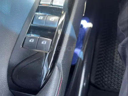 Toyota Camry 2020 года за 13 500 000 тг. в Костанай – фото 11