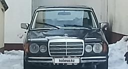 Mercedes-Benz E 230 1984 годаүшін700 000 тг. в Алматы