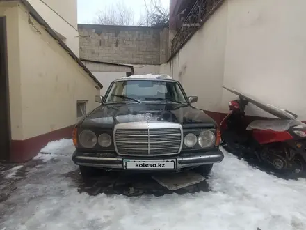 Mercedes-Benz E 230 1984 года за 780 000 тг. в Алматы – фото 15